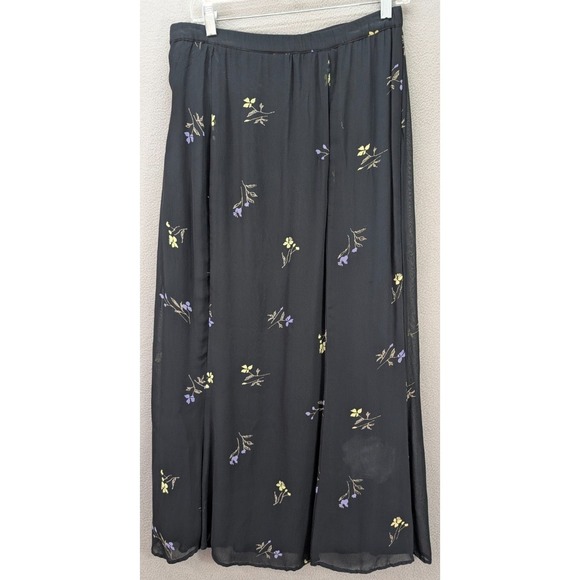 Putumayo Floral Maxi Skirt Black Whimsigoth Pleated Side Buttons Rayon Sz M NWOT - Picture 9 of 14